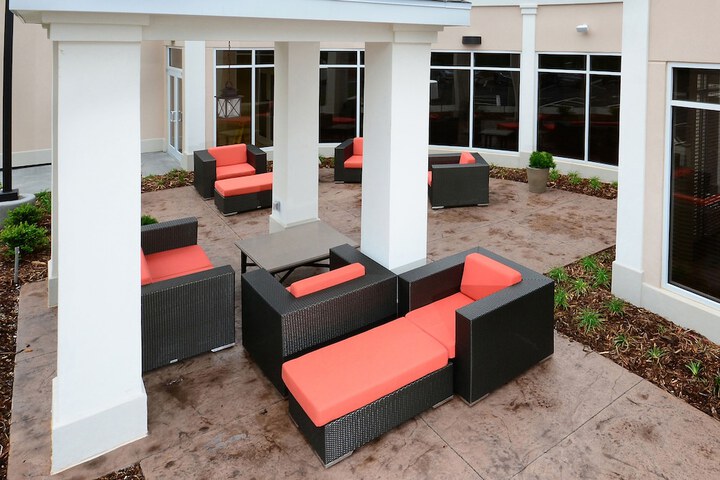 Terrace/Patio 68 of 70