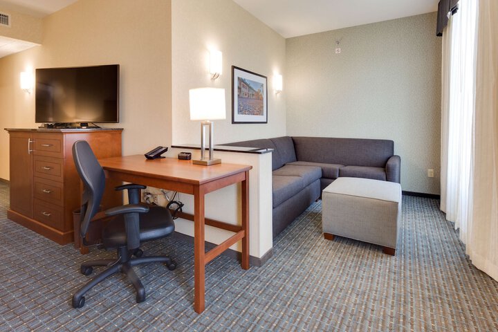 Room 15 of 44