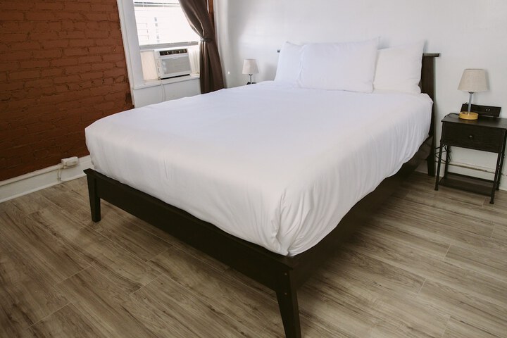 Room 22 of 45
