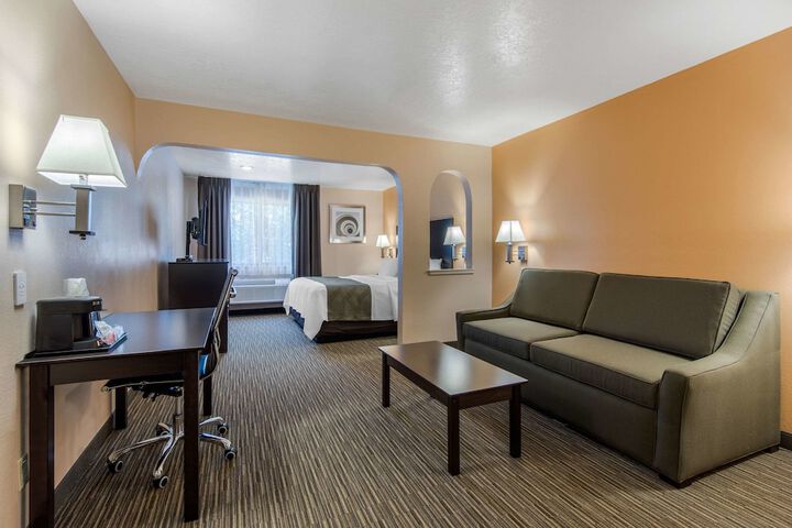 Room 25 of 36