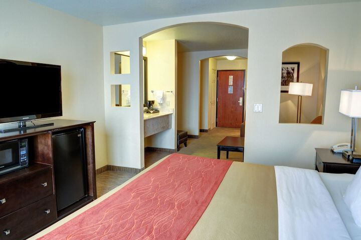 Room 15 of 40