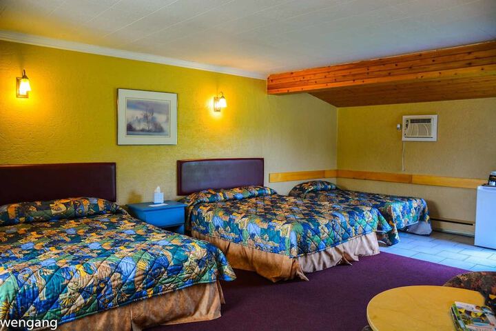 Room 16 of 51