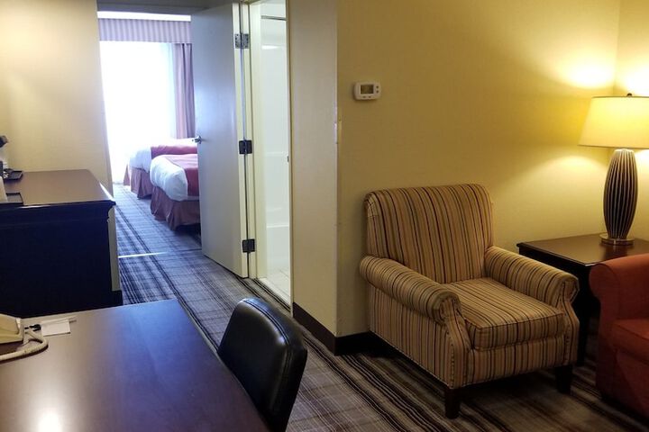 Country Inn & Suites by Radisson Lexington, VA