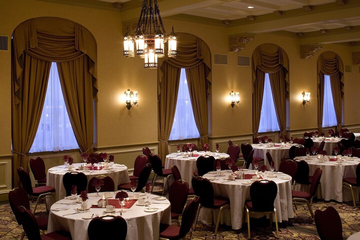 Delta Hotels by Marriott Bessborough