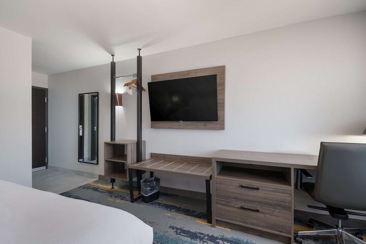 Room 40 of 80