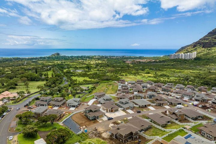 Leale'a by Avantstay Ocean + Mountain Views!