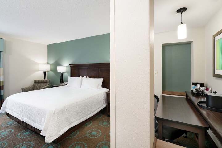 Hampton Inn & Suites Mooresville / Lake Norman