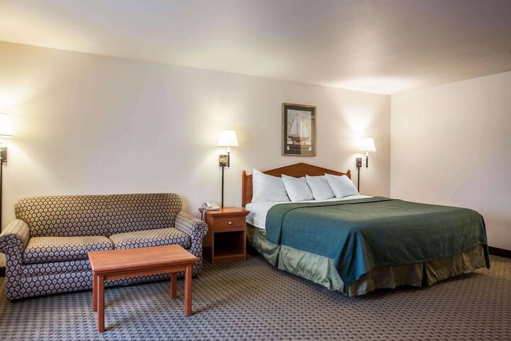 Room 15 of 37