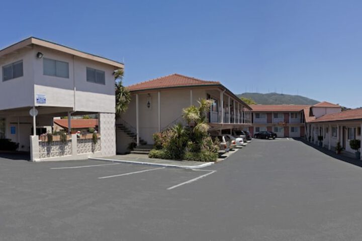 Hotel 3 of 36