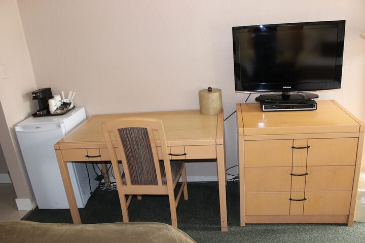 Room 19 of 39