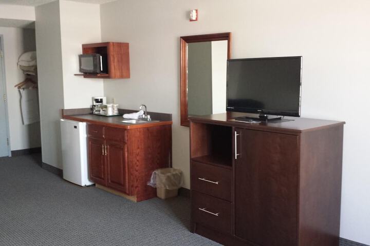 GrandStay Hotel & Suites Hastings