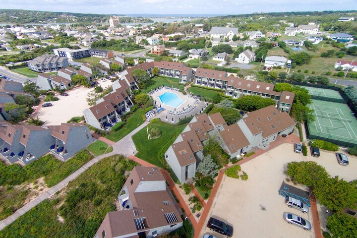 The Surf Club