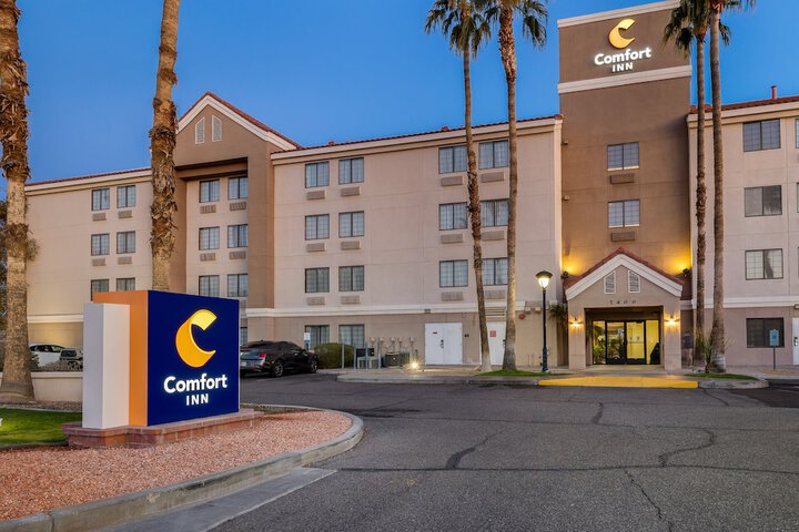 Hotel 4 of 53