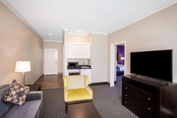 Room 29 of 46