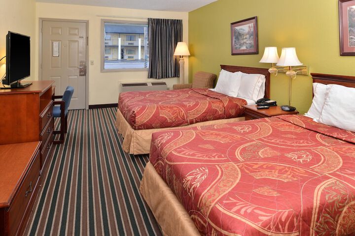 Room 12 of 12
