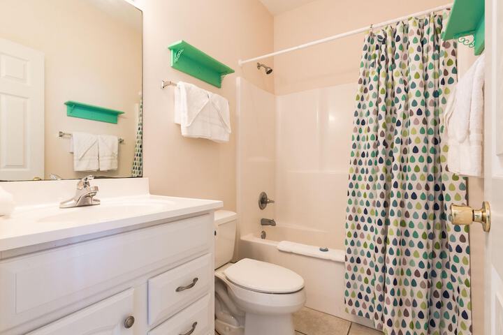 Room 14 of 25