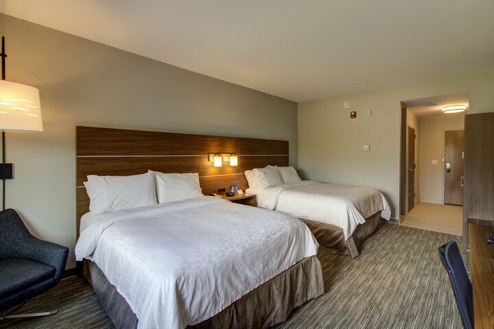 Room 40 of 60