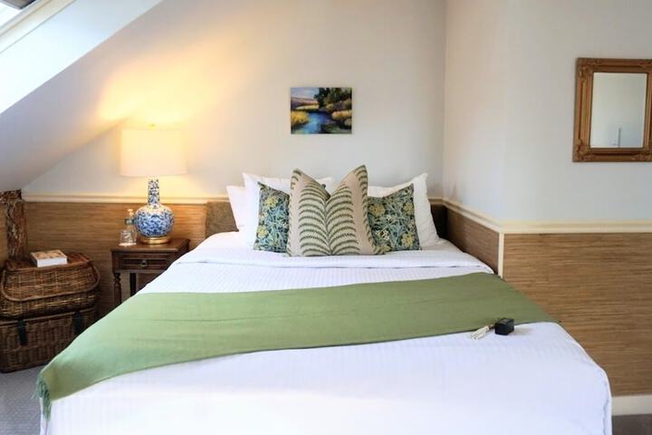 Hartstone Inn