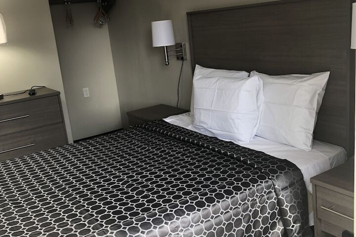Trolley Stop Motel