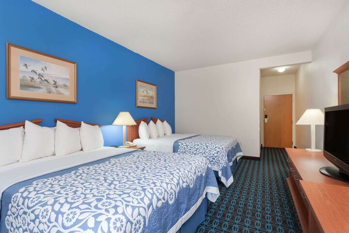 Room 15 of 15