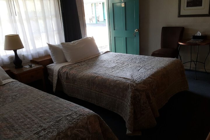 Room 14 of 19