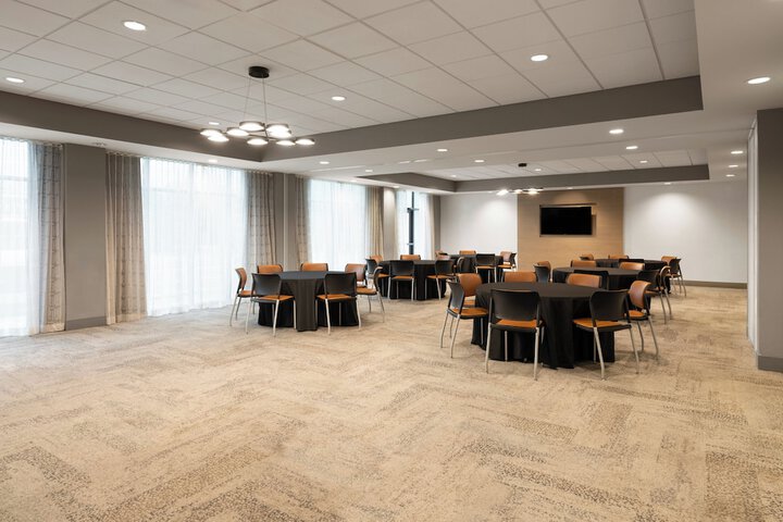 EVEN Hotel Shenandoah - The Woodlands by IHG