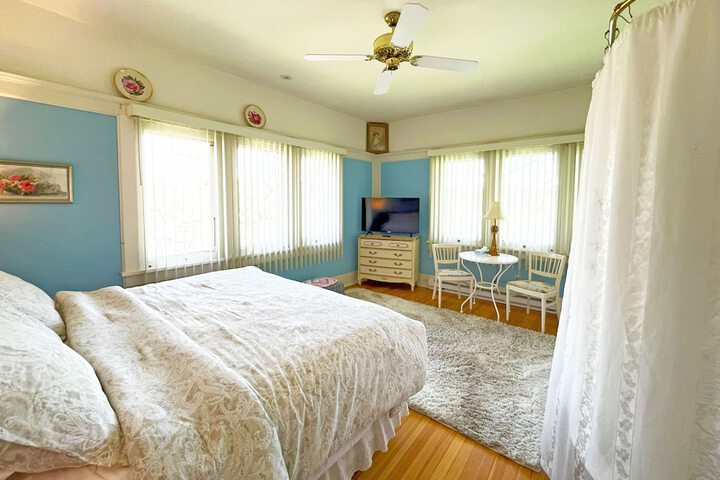 Room 49 of 88