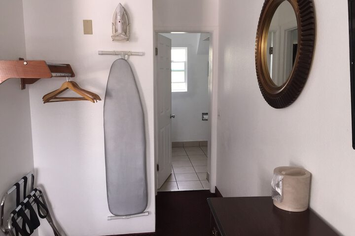 Room 32 of 42