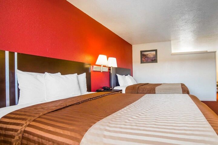 Room 21 of 36