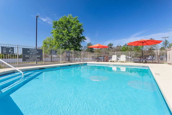 Pool 6 of 58