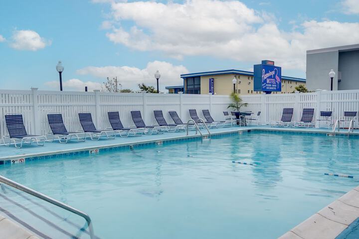 Pool 6 of 34