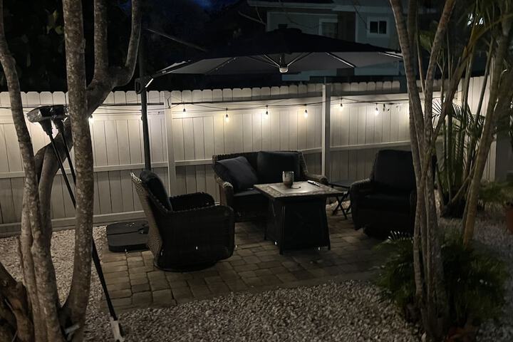 Tarpon Tale Inn