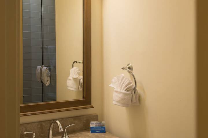 Room 30 of 54