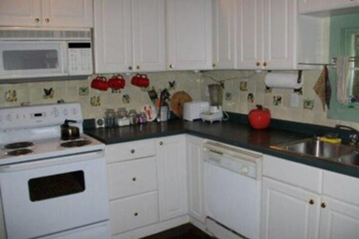 Bungalow - Three Bedroom Cottage