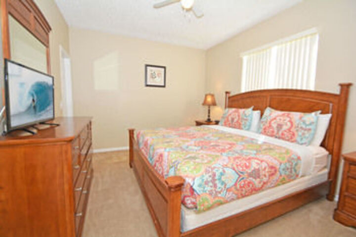 Rent a Villa Eagle Management Davenport
