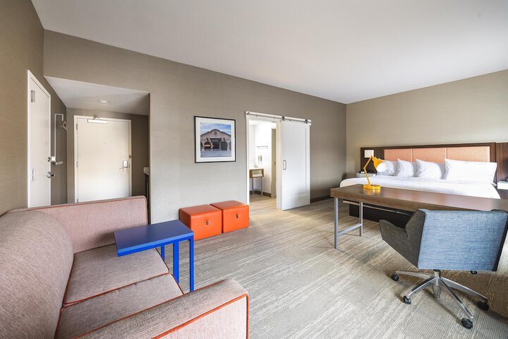 Hampton Inn & Suites Logan
