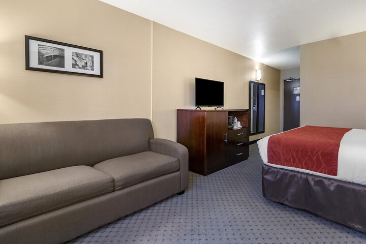 Room 21 of 35