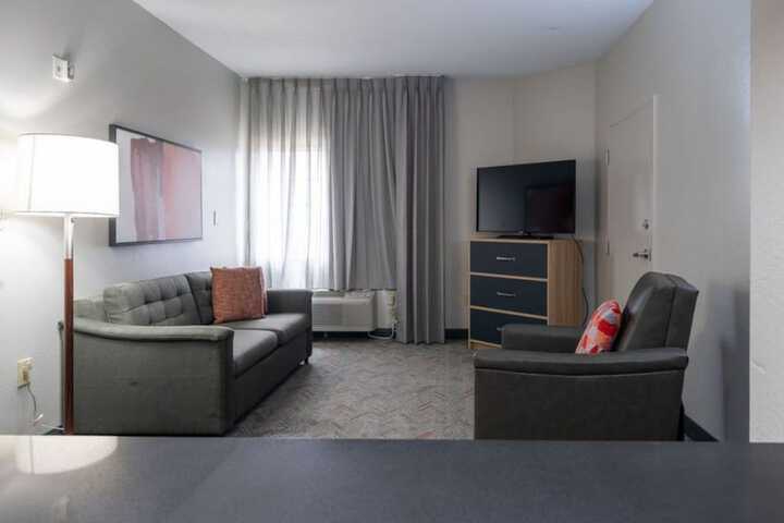 Room 64 of 86