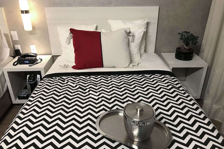 Room 19 of 66