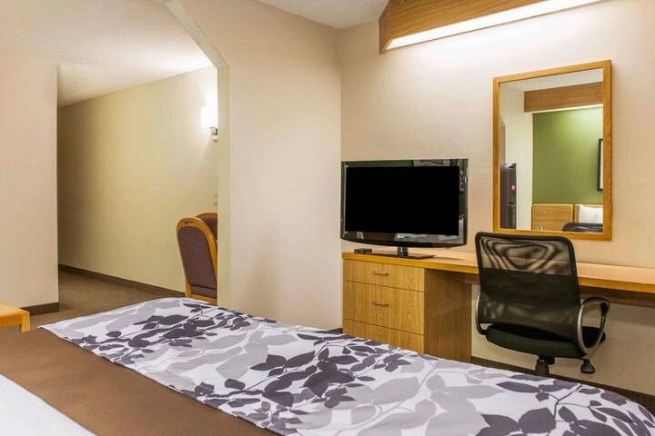 Room 21 of 31