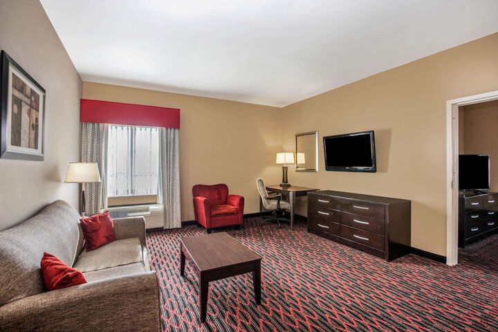 La Quinta Inn & Suites by Wyndham Conway