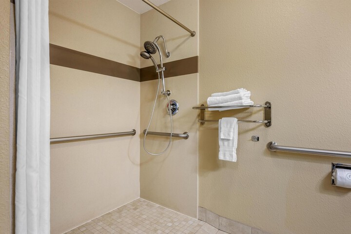 Best Western Long Beach Inn