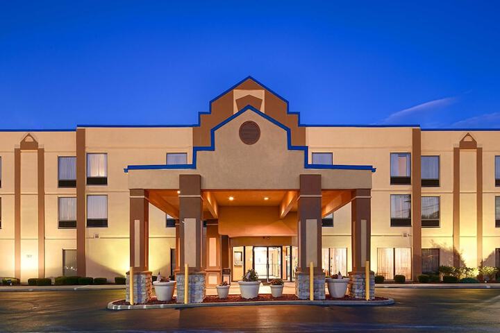 Hotel 3 of 28