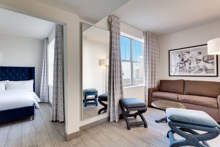 Room 10 of 55