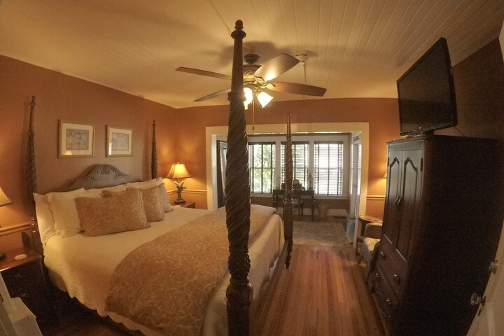 Room 14 of 53