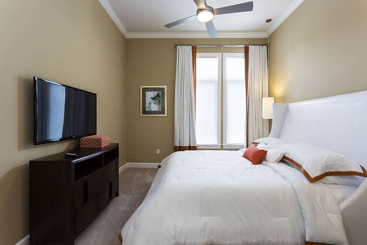 Room 27 of 52
