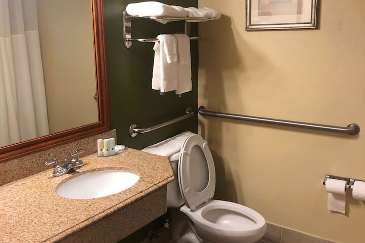 Room 40 of 59