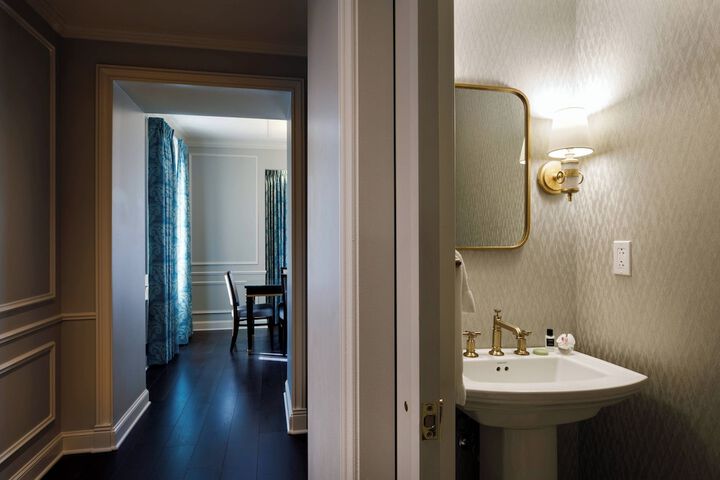 Hotel Carmichael Autograph Collection
