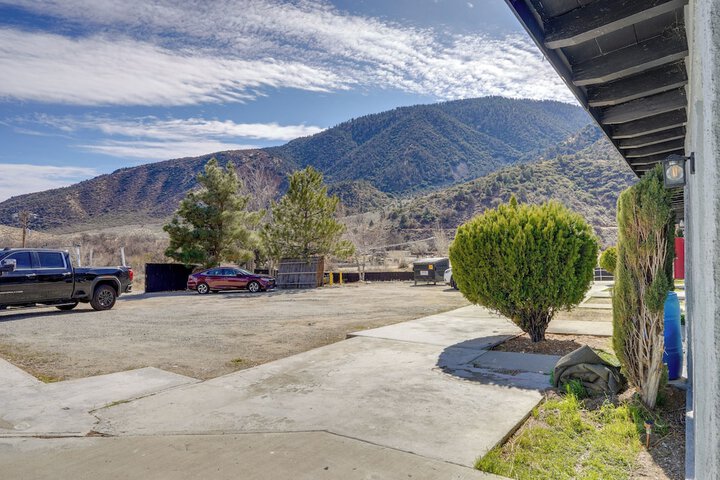 6 Mi to Hiking: Apartment in Frazier Park
