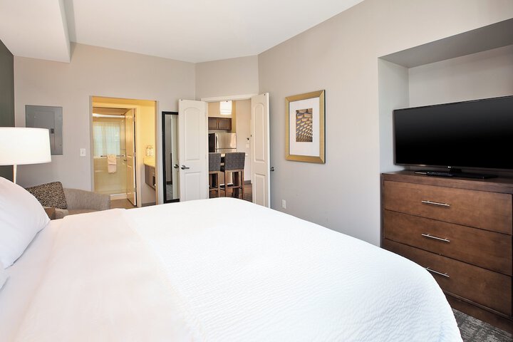 Staybridge Suites Auburn Hills by IHG